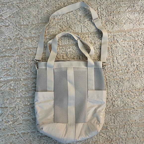 Adidas Gym Bag - Picture 1 of 4
